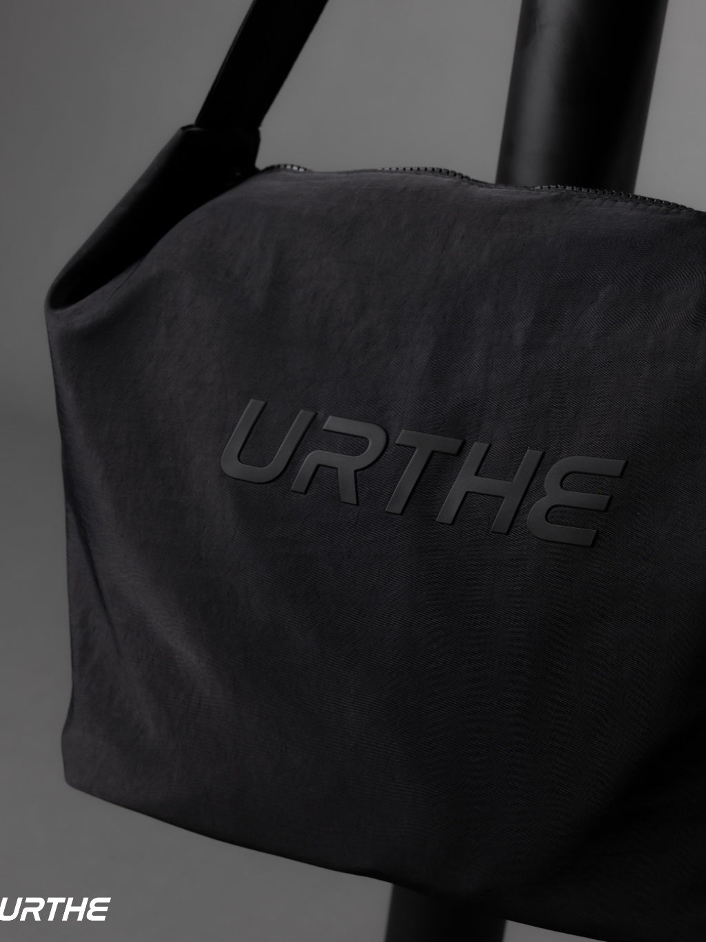 URTHE - กระเป๋า สะพายข้าง ผ้าไนลอน รุ่น 3D NYLON CROSSBODY