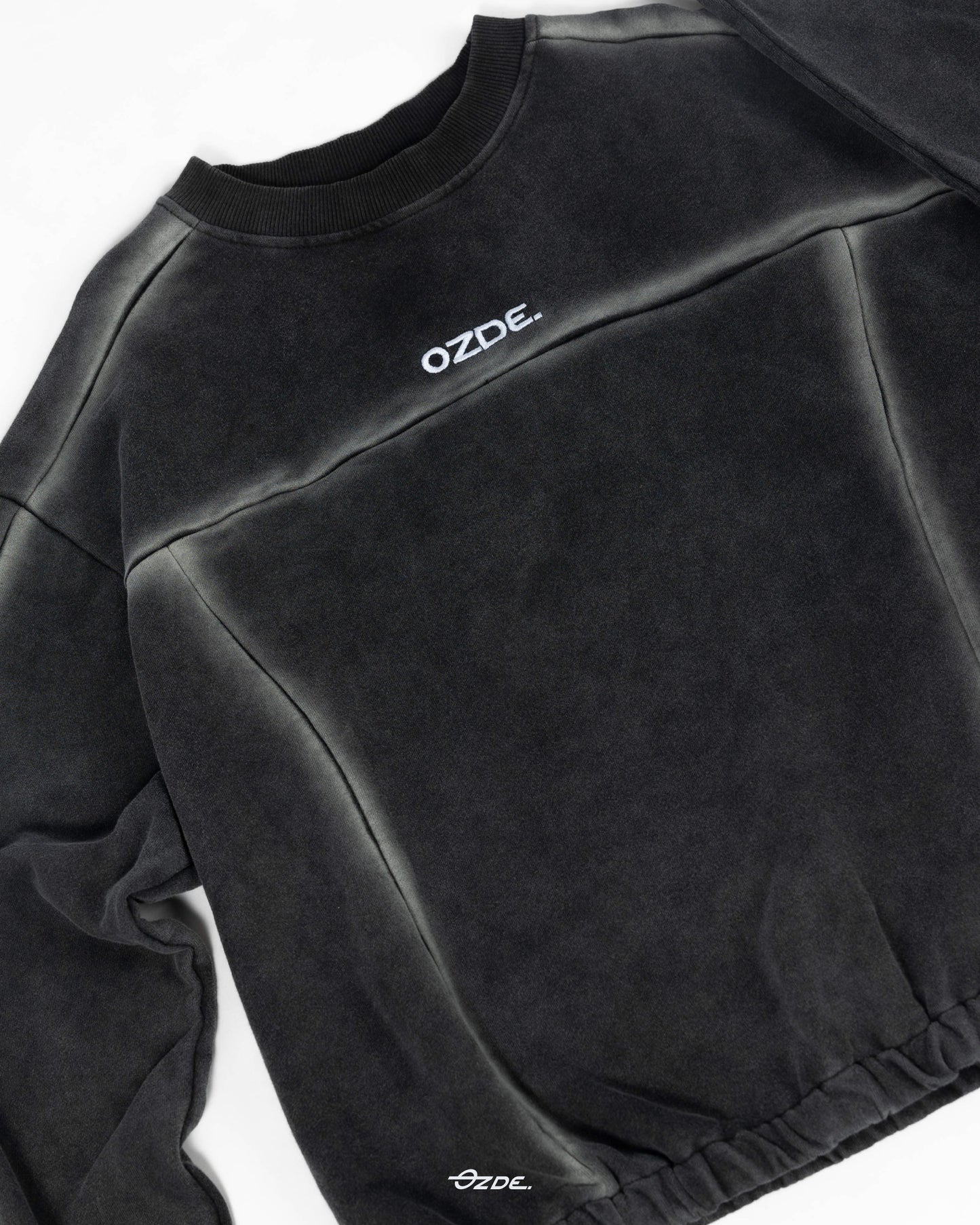 OZDE. - เสื้อสเวตเตอร์ เเขนยาว ผ้าฟอก รุ่น OZDE MOON SWEATER