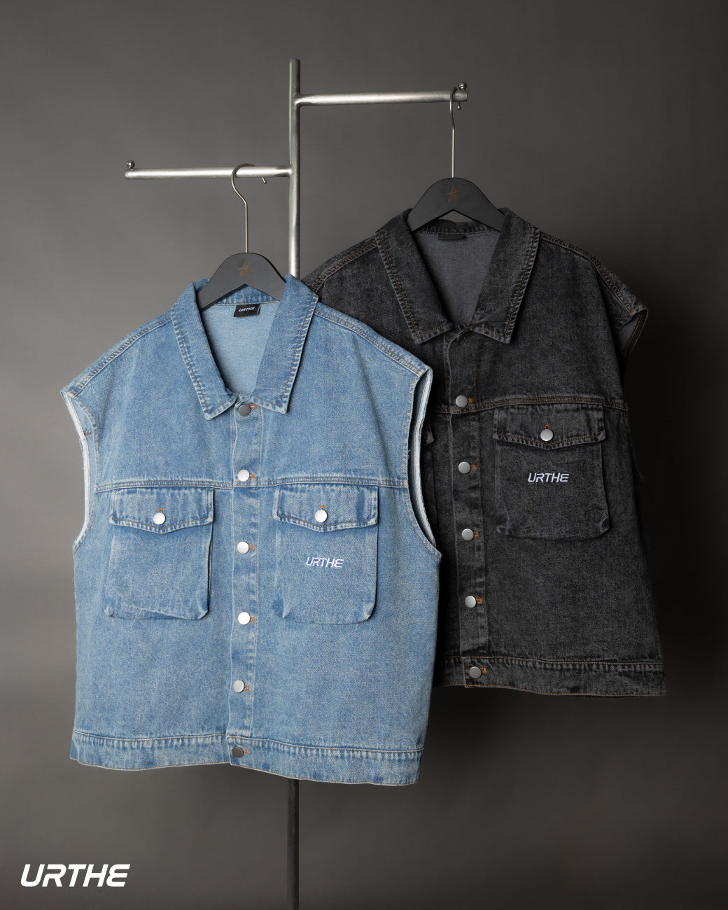 URTHE - เสื้อกั๊กยีนส์ เเขนกุด รุ่น DENIM VEST