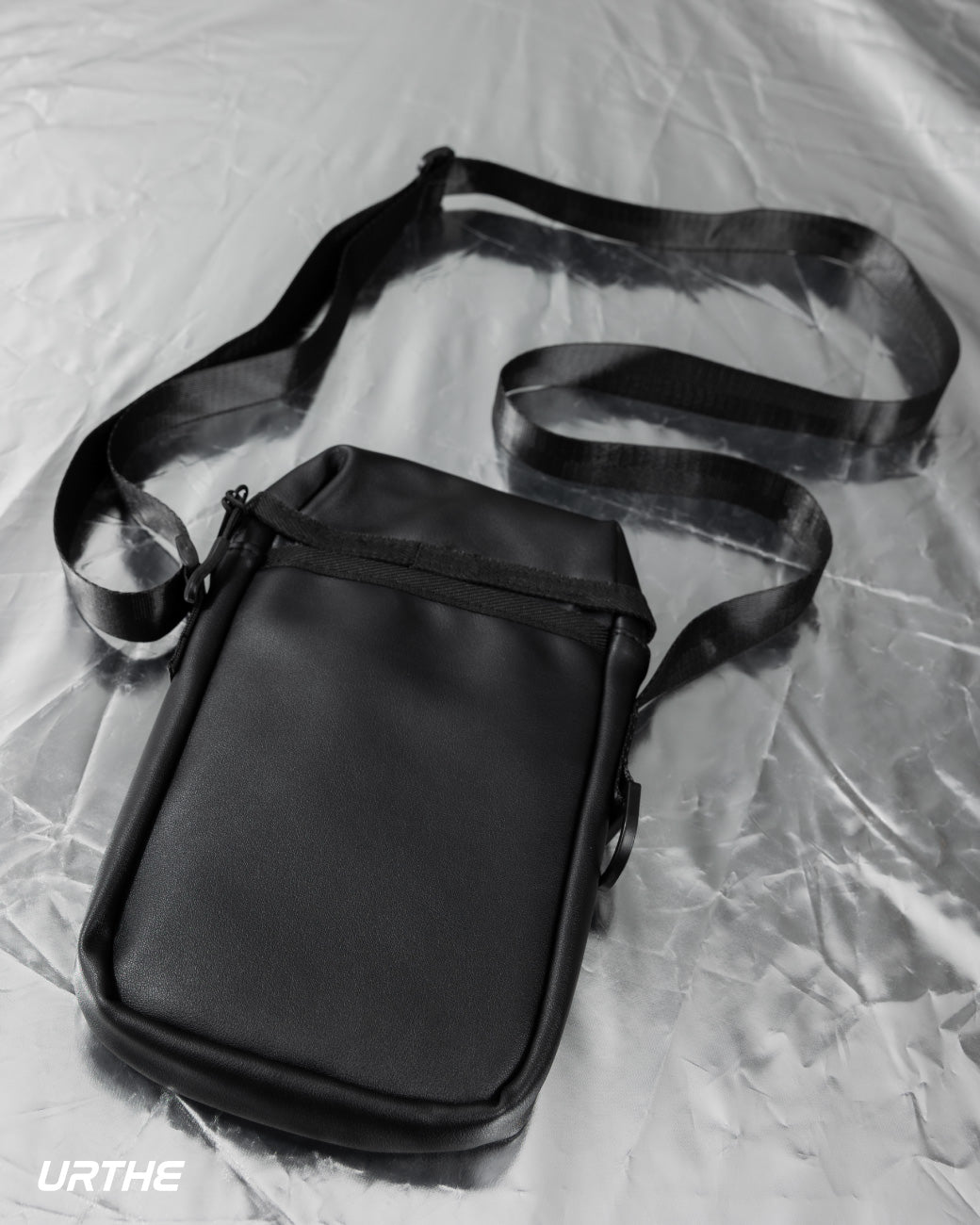 URTHE - กระเป๋าสะพาย รุ่น PHONE BAG 2.0