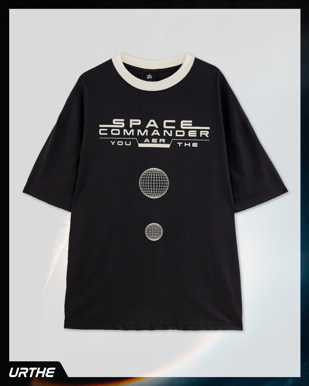 URTHE - เสื้อยืด แขนสั้น Oversize รุ่น SPACE COMMANDER OVS