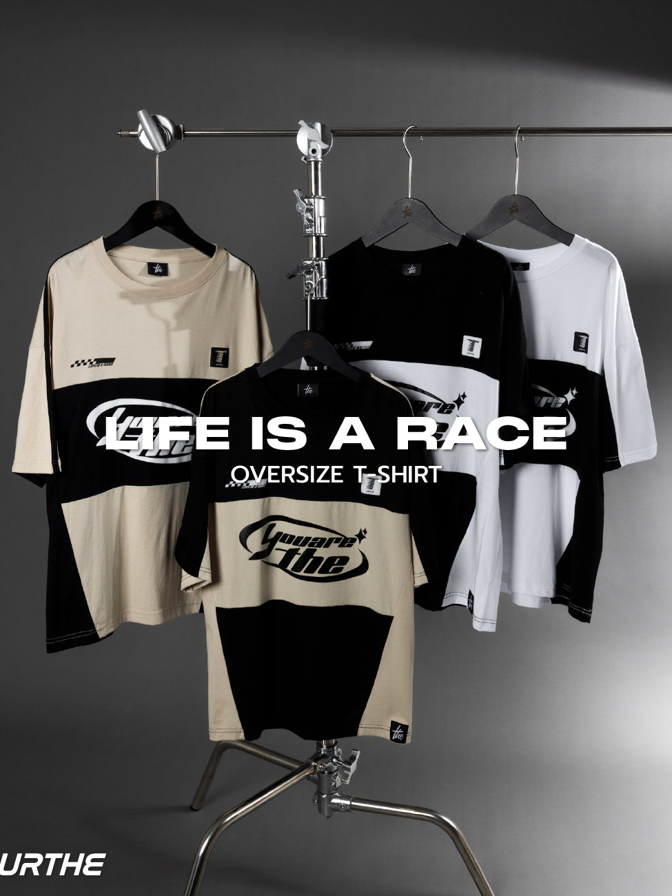 URTHE - เสื้อยืดแขนสั้น OVERSIZE สกรีนลาย รุ่น Life is a Race