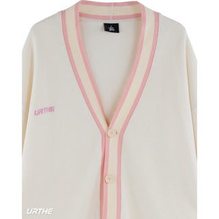 URTHE - เสื้อคาร์ดิแกน แขนยาว OVERSIZE ปักโลโก้ รุ่น V-NECK CARDIGAN