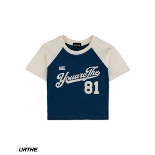 URTHE - เสื้อยืดครอป ทูโทน สกรีนลาย รุ่น THE 81