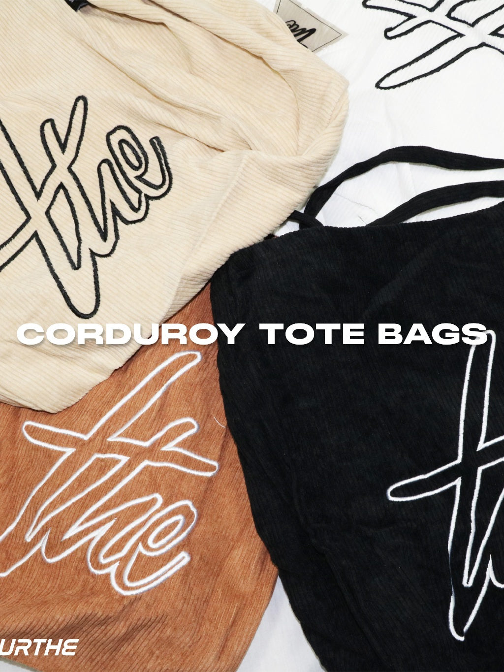 URTHE - กระเป๋าลูกฟูก สะพายข้าง ปักโลโก้ รุ่น CORDUROY TOTE BAGS