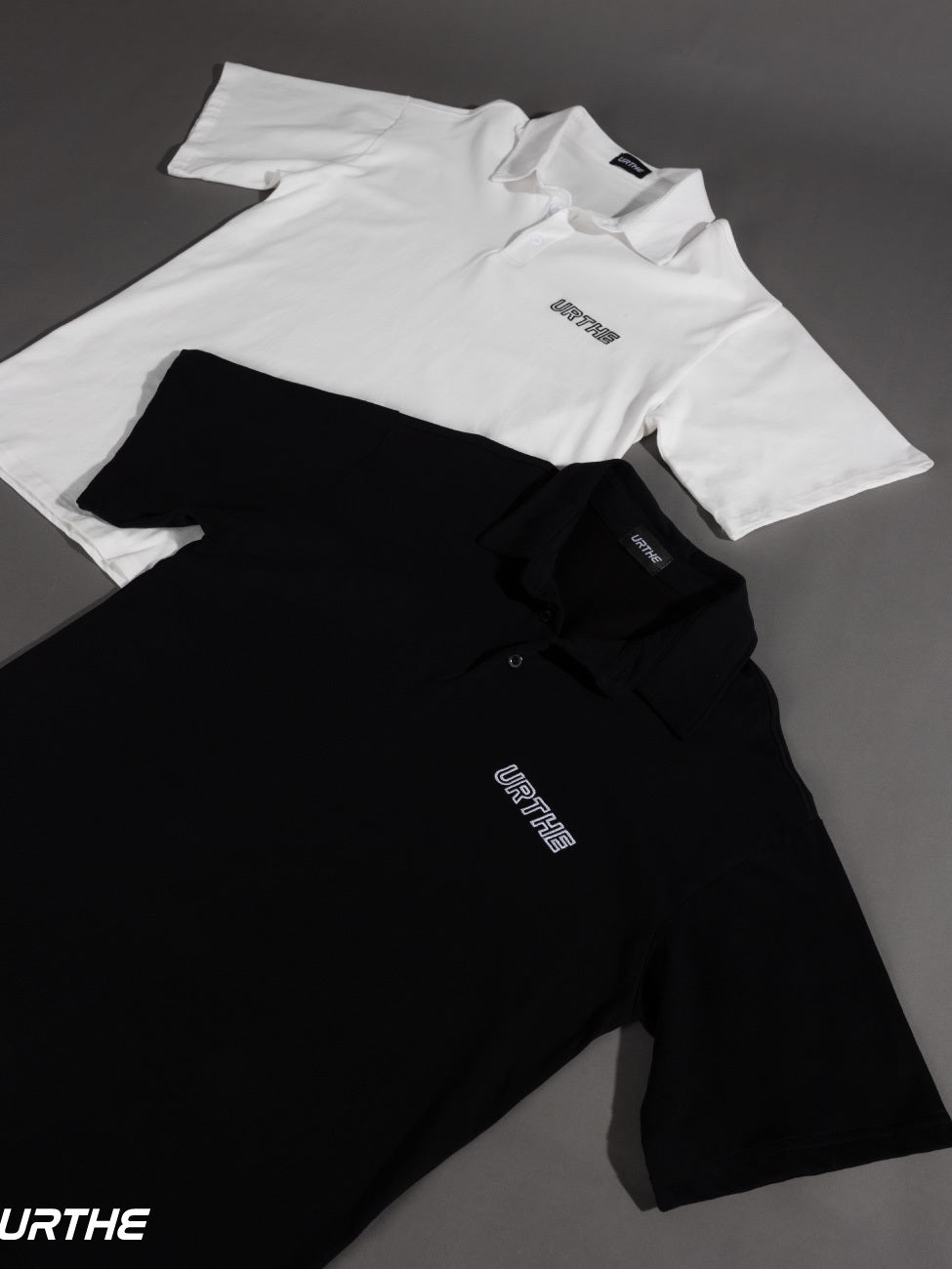 URTHE - เสื้อคอปก ปักโลโก้ รุ่น B&W POLO