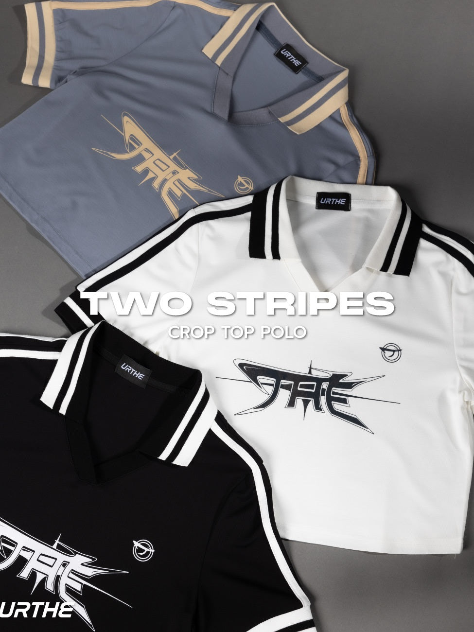 URTHE - เสื้อโปโล แขนสั้น สกรีนลาย รุ่น TWO STRIPES